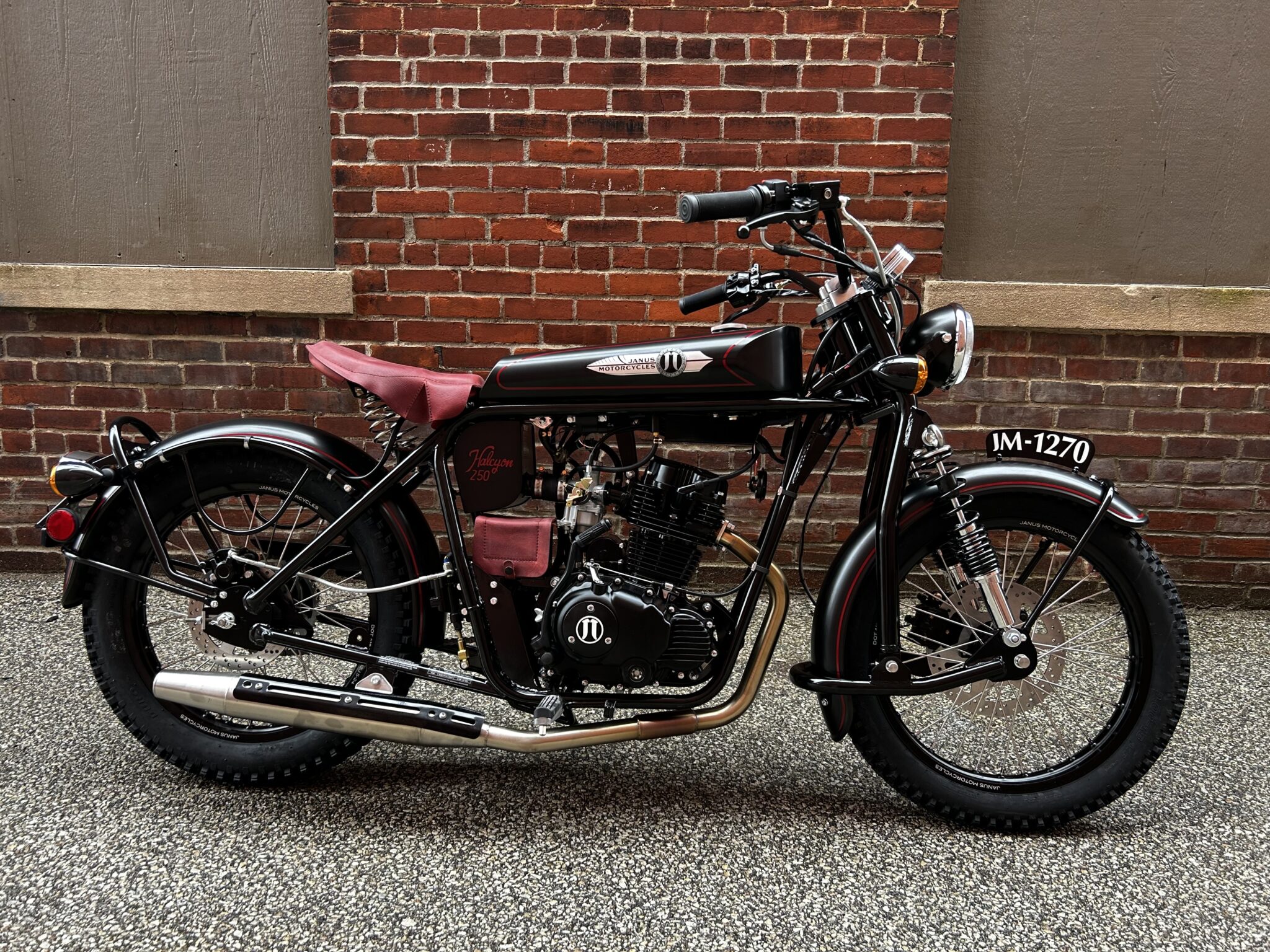 Halcyon 250 #1270