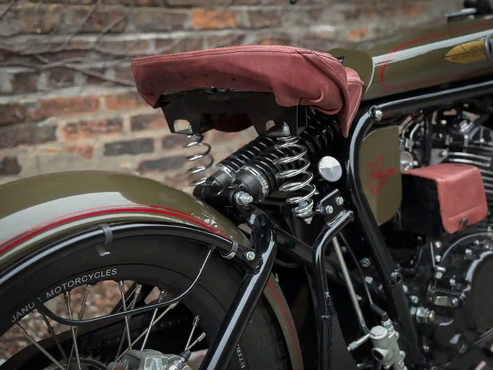Halcyon 450 #282 - Image 11