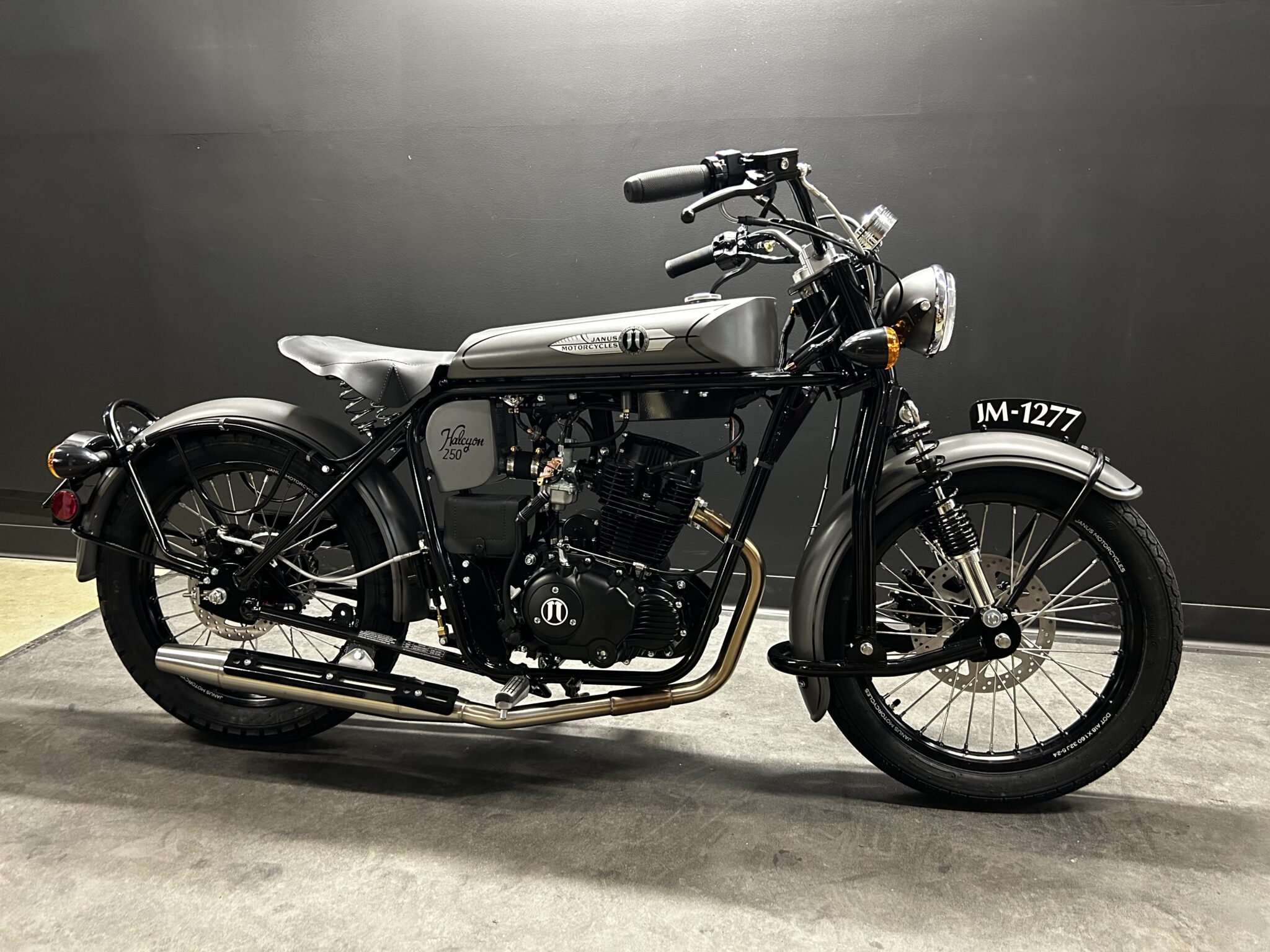 Halcyon 250 #1277